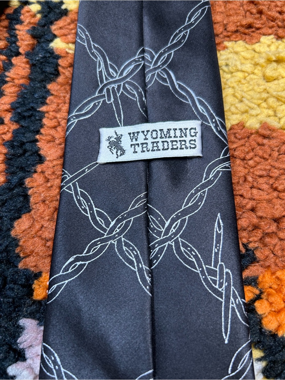 Punk, WYOMING TRADERS, barbed wire silk tie!! - Picture 5 of 8